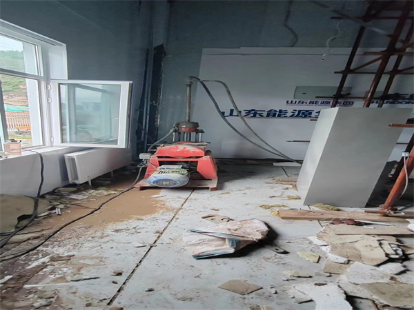 土默特左地基基础下沉墙体裂缝加固注浆顶升施工